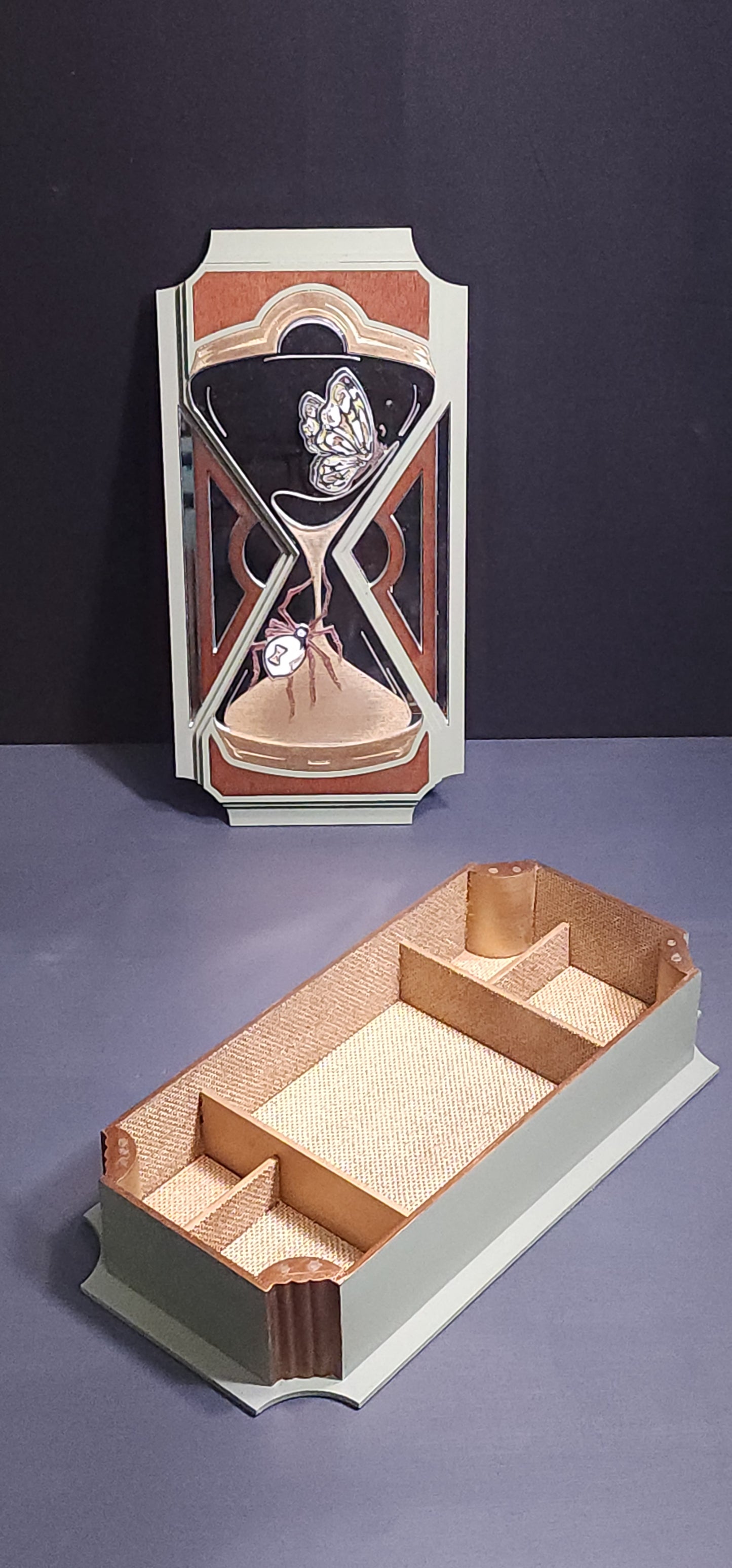 Ephemeral Hourglass - Memento Box